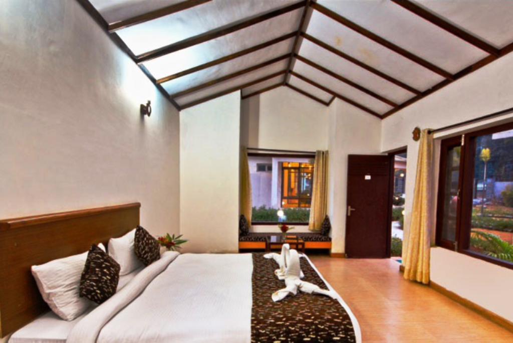 Corbett Rattan Hotel Garjia Buitenkant foto