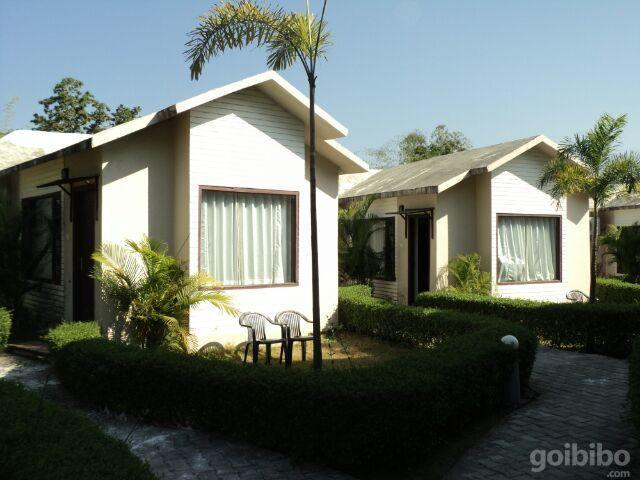 Corbett Rattan Hotel Garjia Buitenkant foto