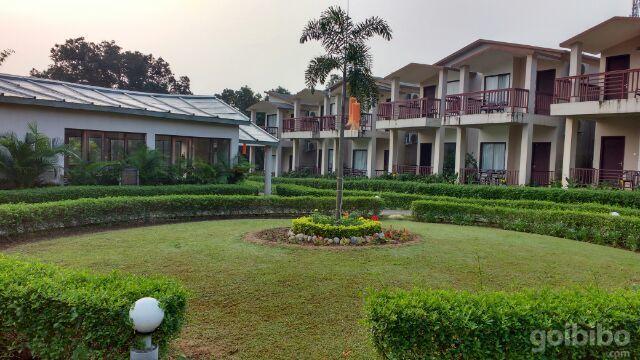 Corbett Rattan Hotel Garjia Buitenkant foto