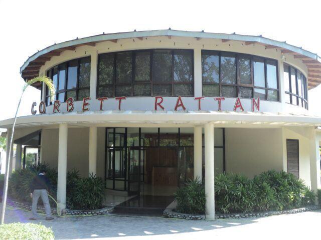Corbett Rattan Hotel Garjia Buitenkant foto